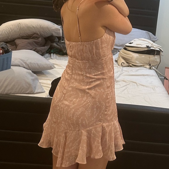 Through The Wind Dress Pink - Picture 10 of 16